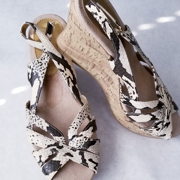 FIONI Clothing Shoes - Fioni snakeskin wedge sandals cork heel 8.5M